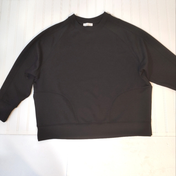 Zenana women's black pull over top size (L) - Picture 7 of 12